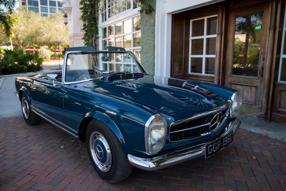 John Lennon&rsquo;s 1965 Mercedes 230SL