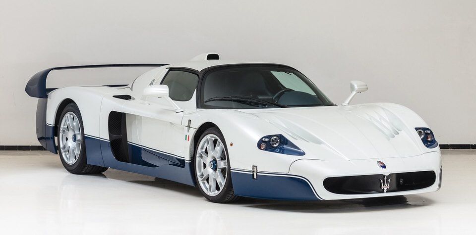 2005-Maserati-MC12